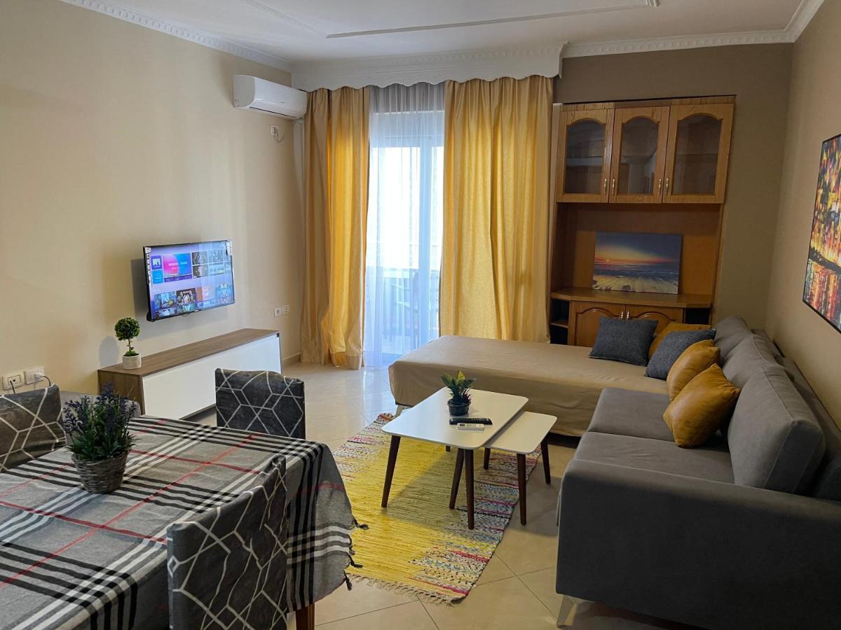 Premium Apartament 07 Vlorë エクステリア 写真